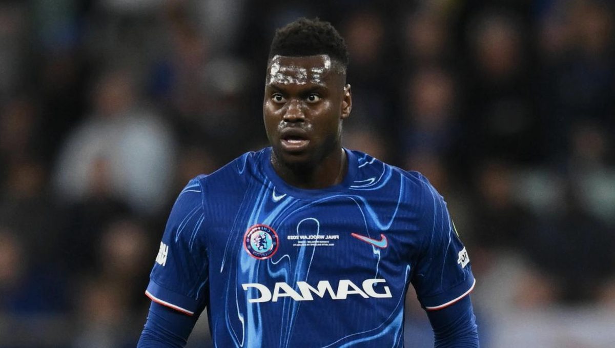 Badiashile al Napoli: il difensore francese atteso in Italia