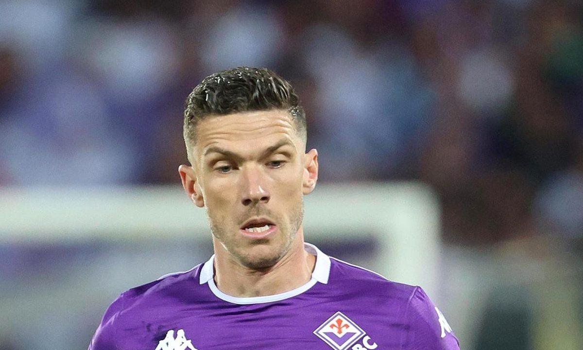 Gosens nel mirino del Betis: la Fiorentina rischia di perdere il tedesco